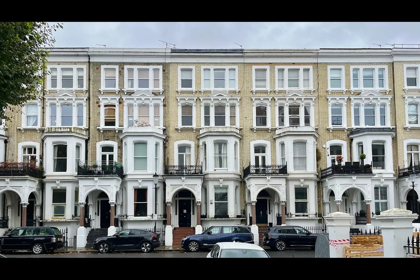 Flat Redcliffe Square in Greater London