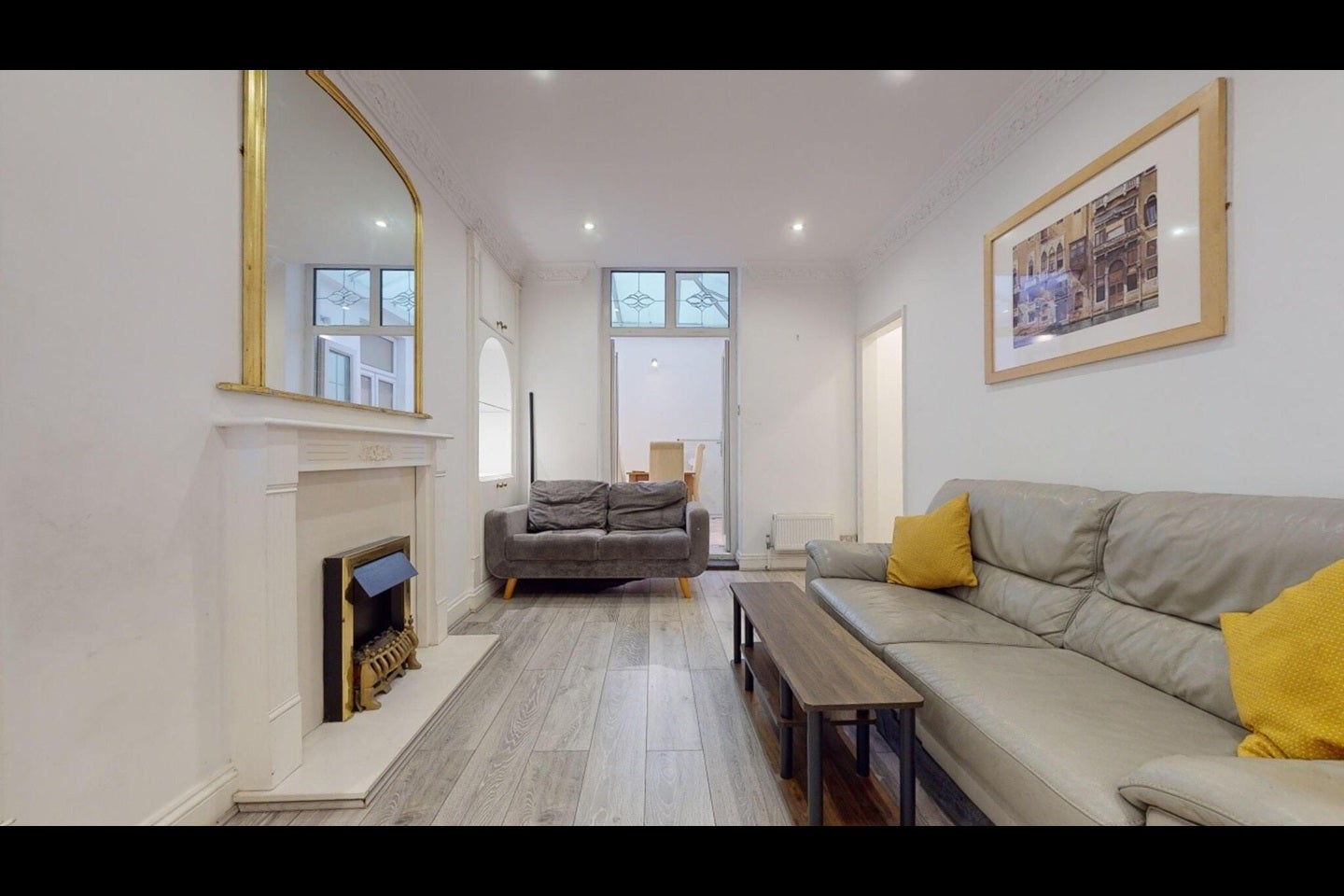 Flat Redcliffe Square in Greater London