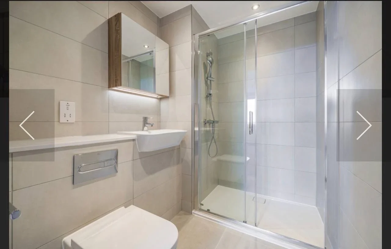 Room Gascoigne Road in Greater London
