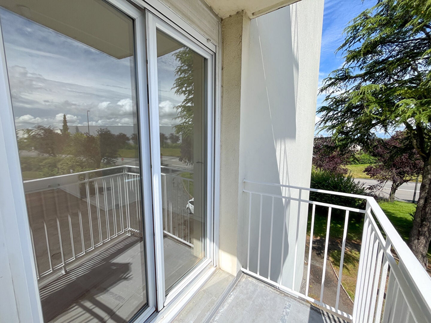 Flat Rue d'Avesnières in Laval
