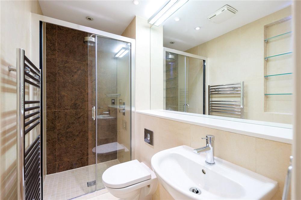 Flat Allsop Place in City of Westminster