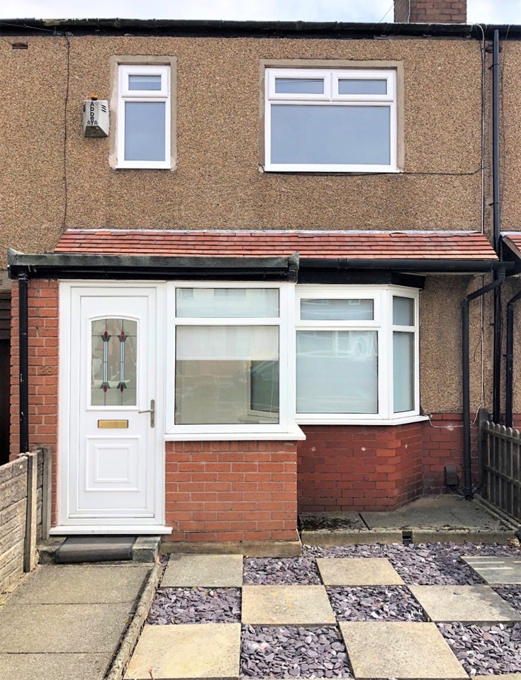 House Longview Avenue in Whiston
