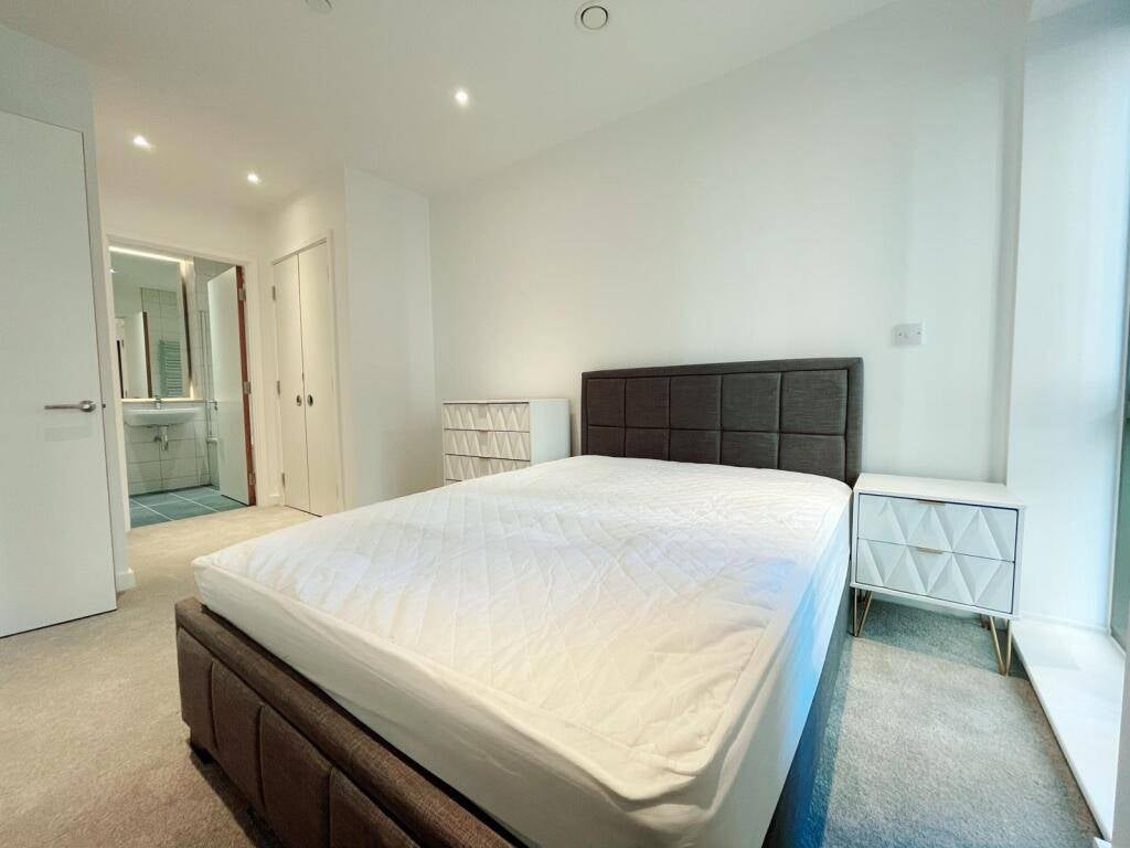 Room Adelphi Street in Salford