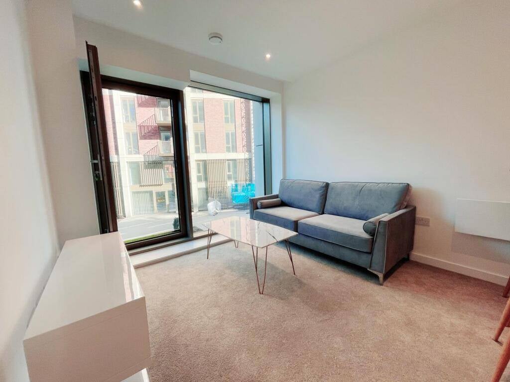 Room Adelphi Street in Salford