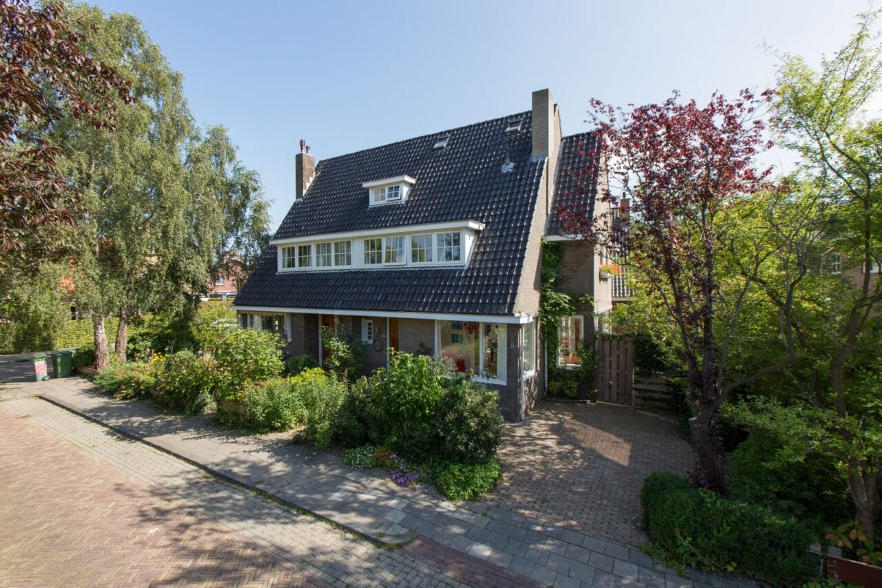 Huis Leeuwarderkade 22 in Sneek