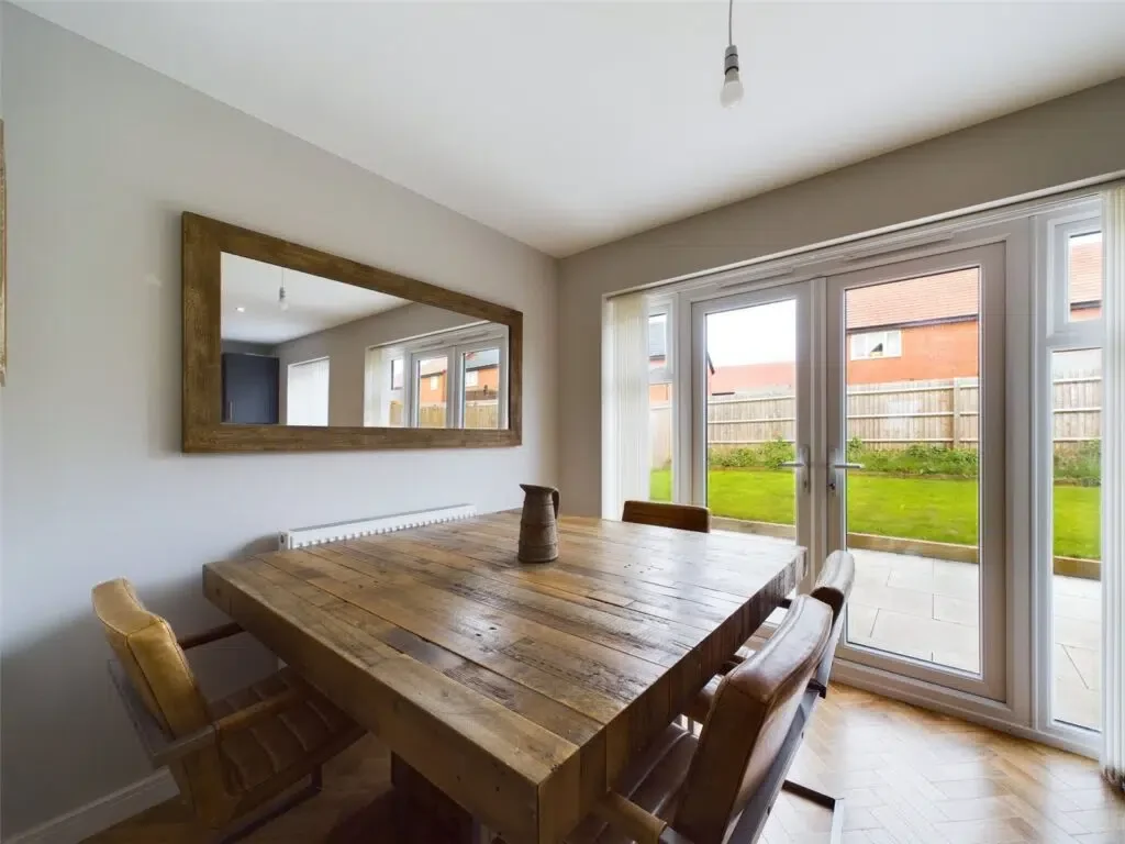 House Milliner Crescent in Tewkesbury