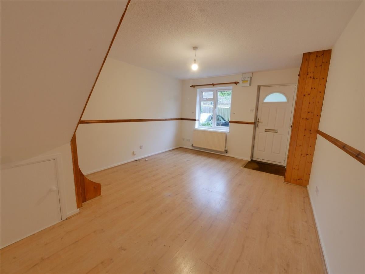 House Drift Way in Cotswold District