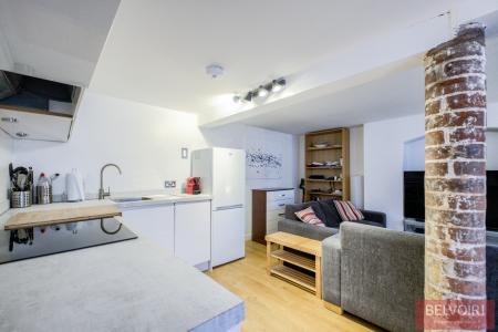 Flat Warwick Place in Royal Leamington Spa
