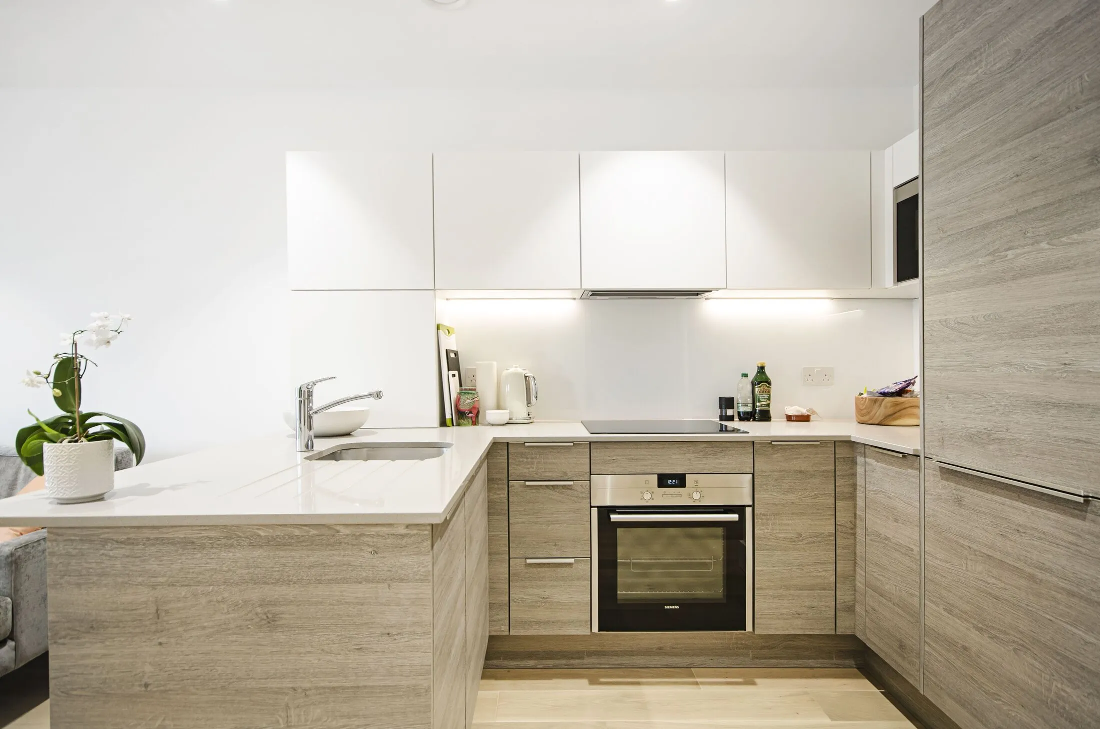 Flat Kingsland High Street in Greater London