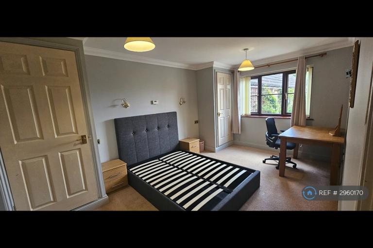 Room Buckenham Road in Breckland District