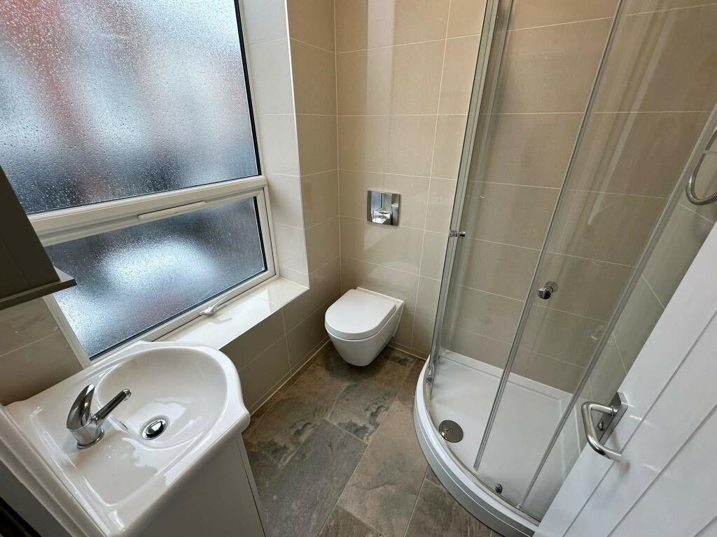 Room Alfreton Road in Nottingham
