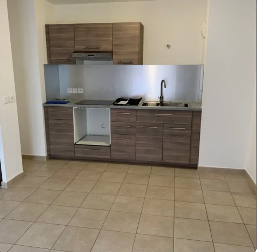 Flat Rue Garibaldi in Sathonay-Camp