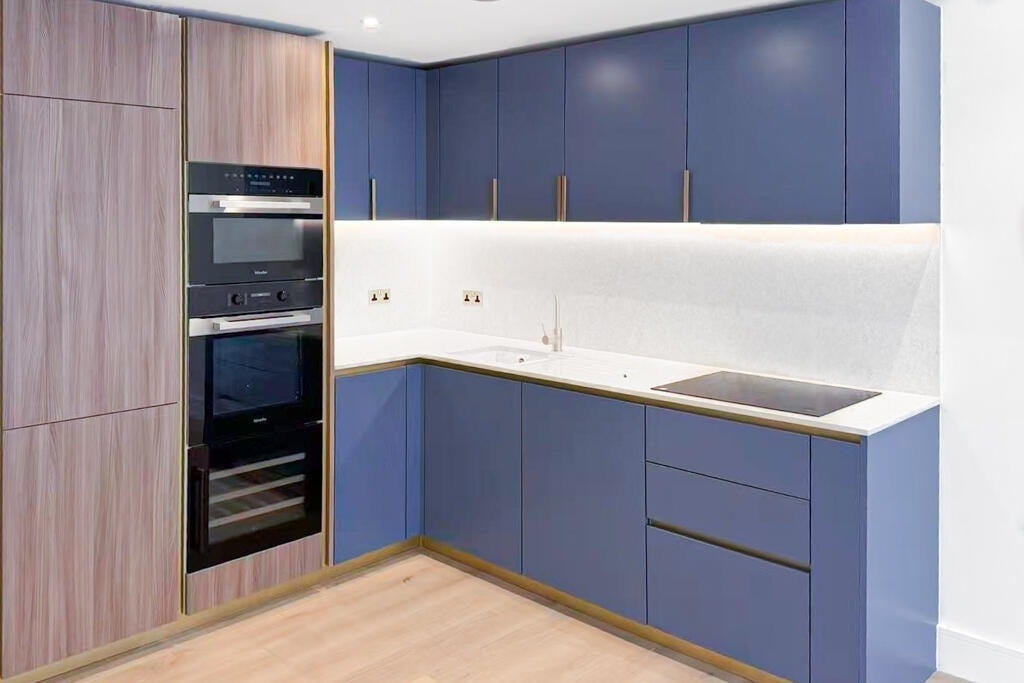 Flat Parrs Close in London