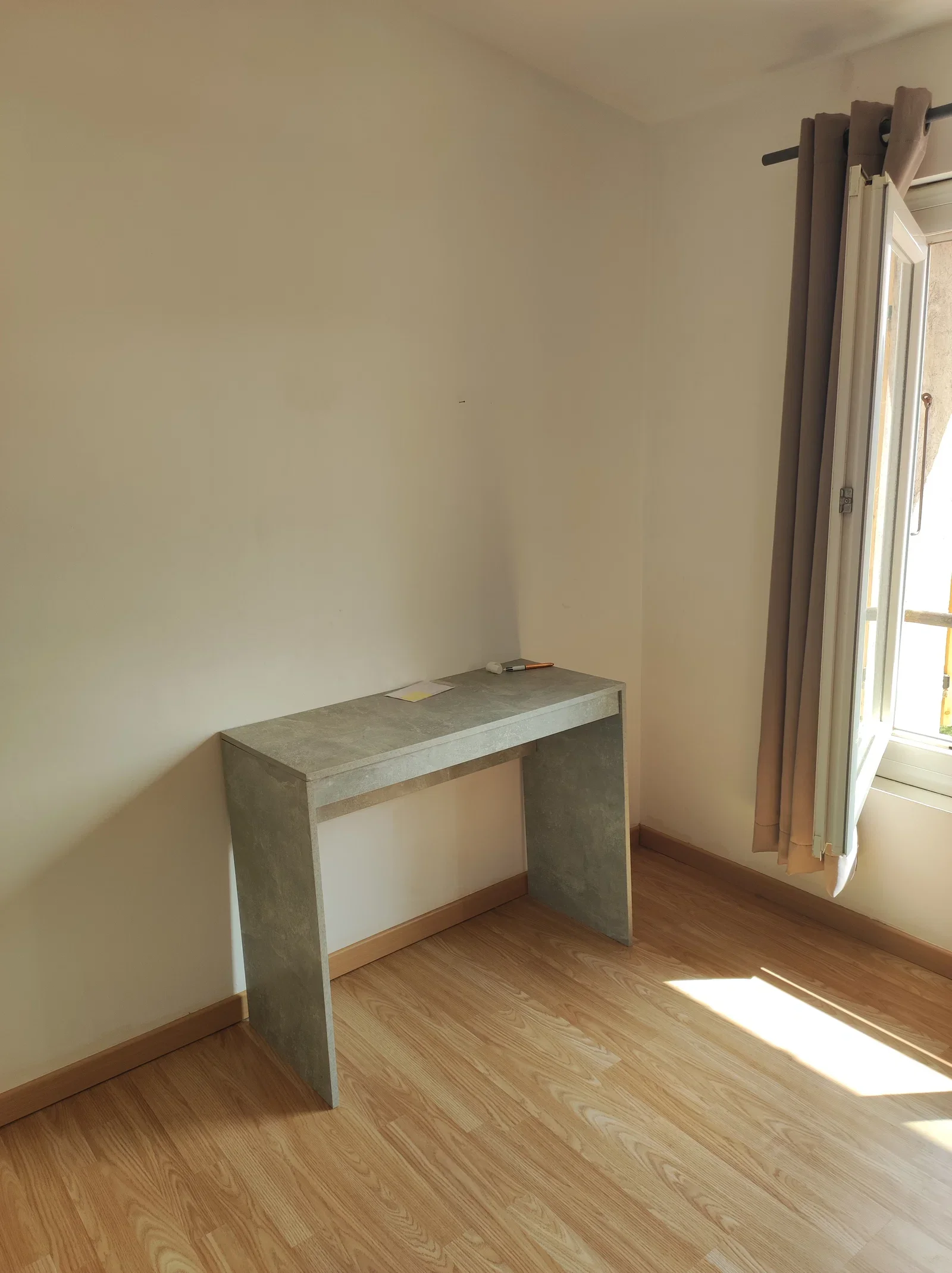 Chambre Rue Frédéric Mistral à Fuveau