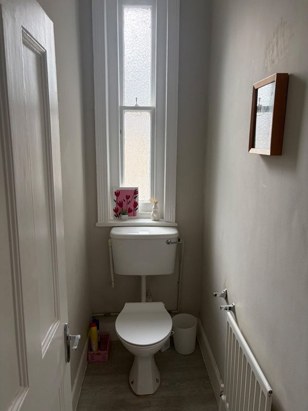 Room South Island Place in Greater London