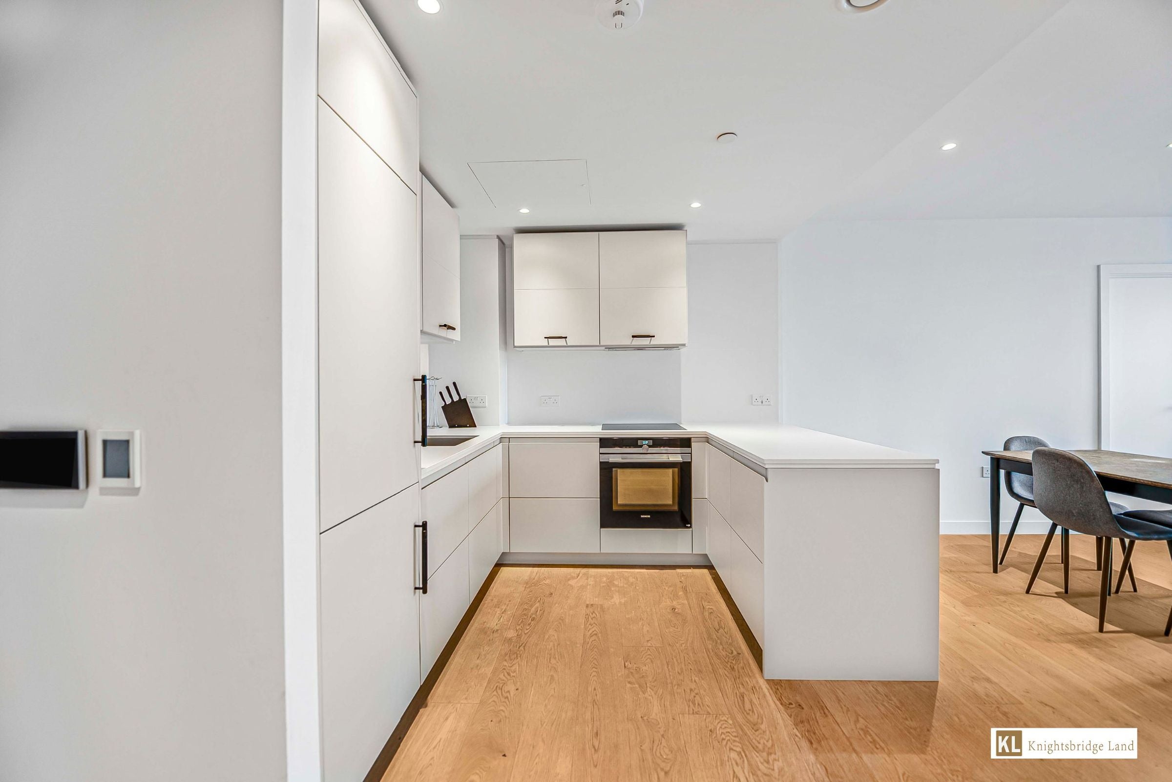 Flat Gough Street in Greater London