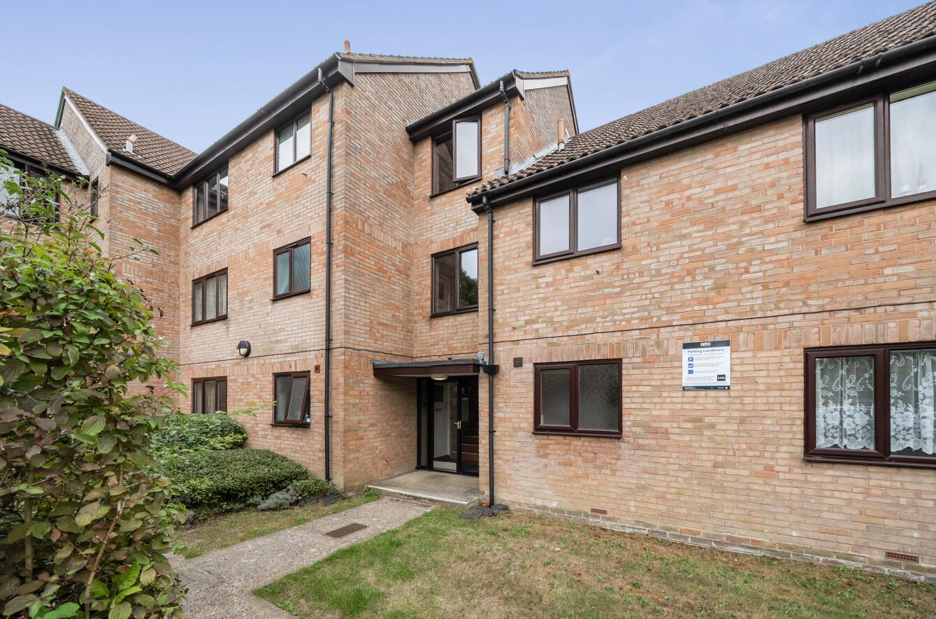Flat Oakhill Close in Chandler's Ford