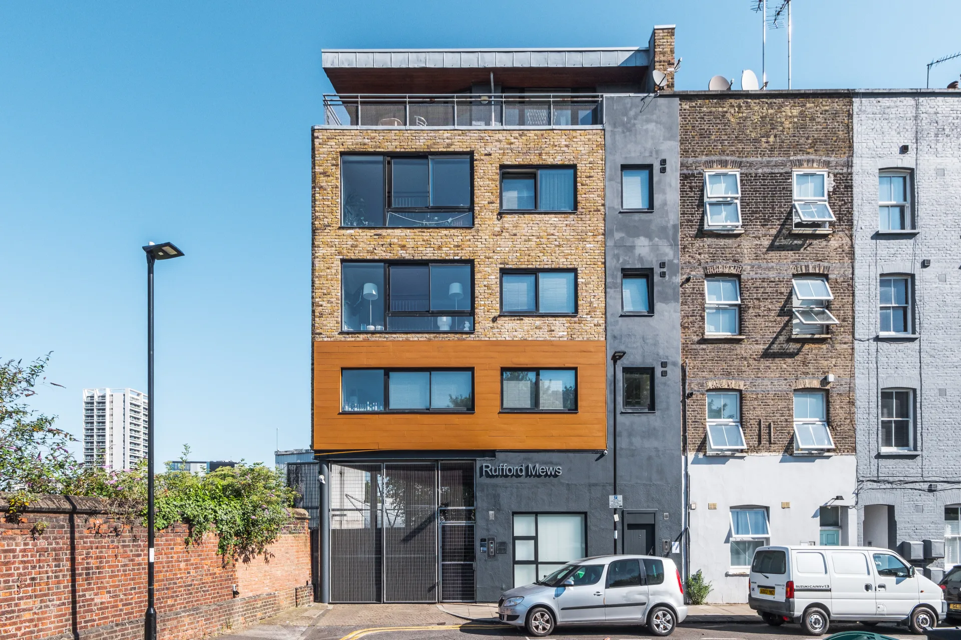 Flat Rufford Street Mews in Greater London