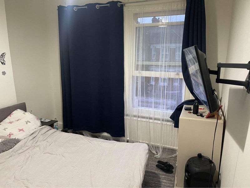 Room Palmerston Road in Greater London