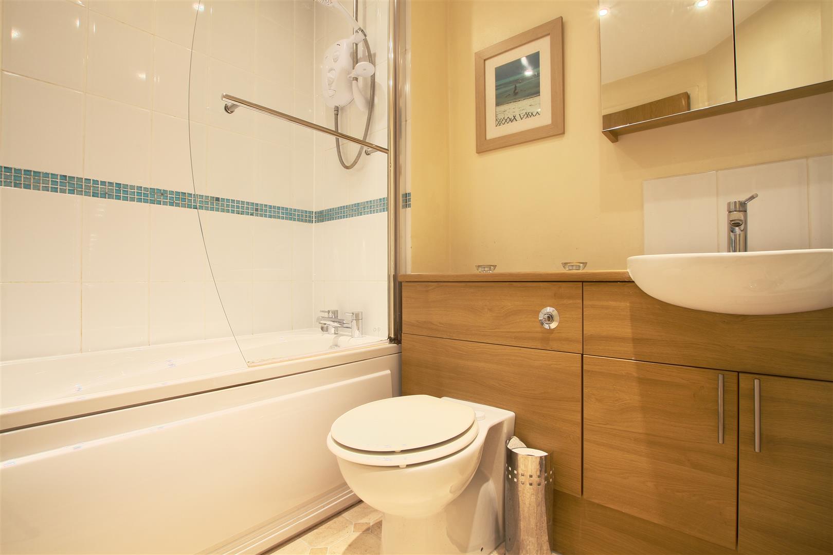 Flat Venetia Road in Greater London