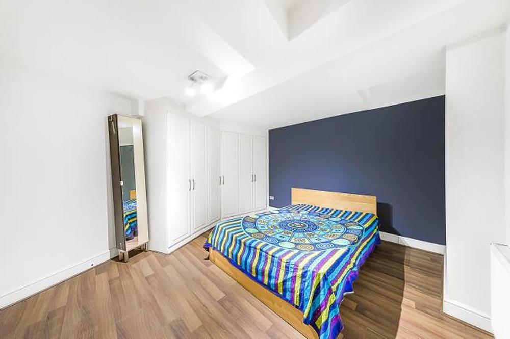 Flat Harewood Avenue in City of Westminster