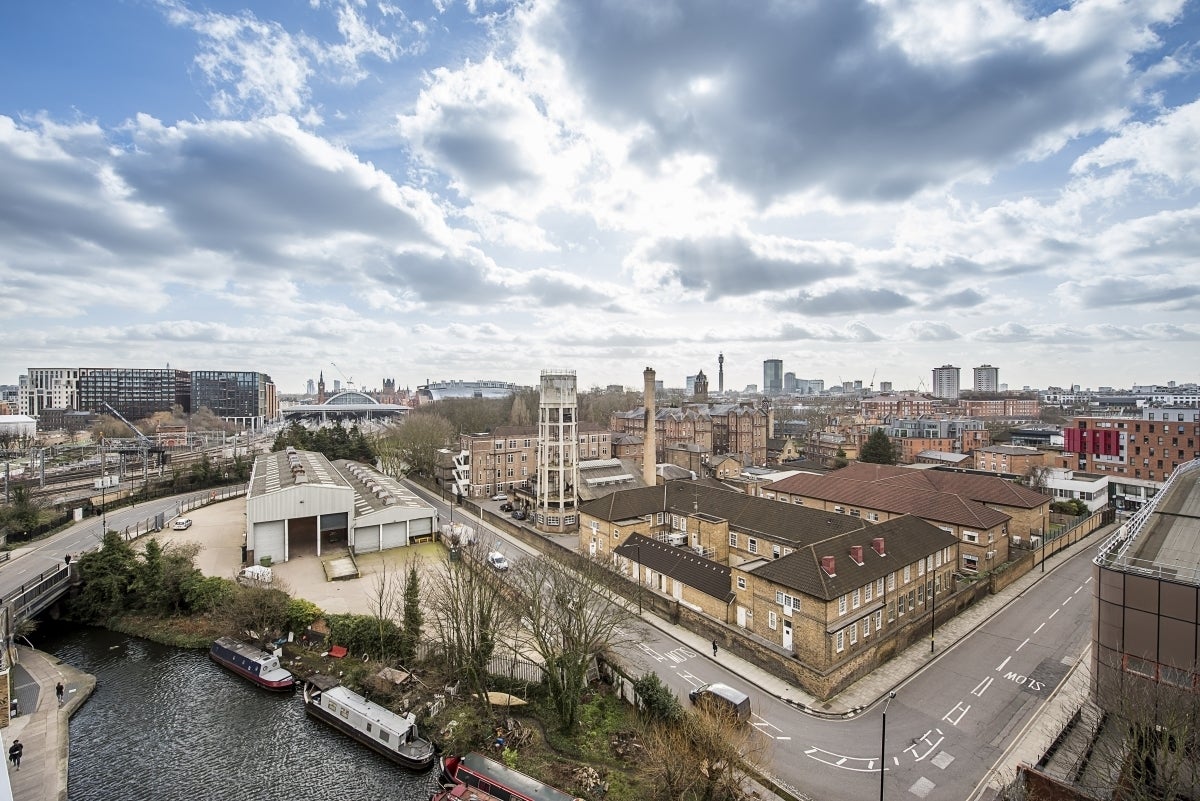 Flat Camley Street in Greater London