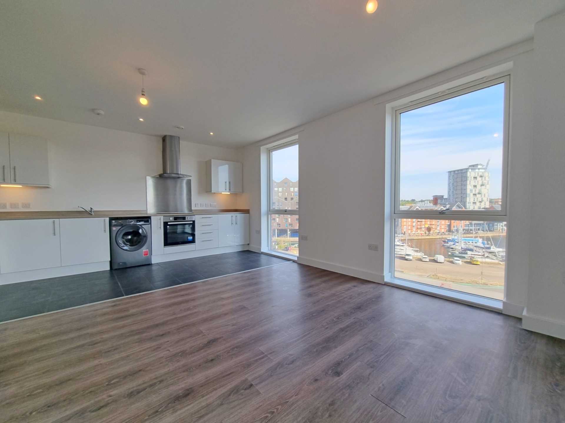 Flat Fitzwilliam Close in Ipswich