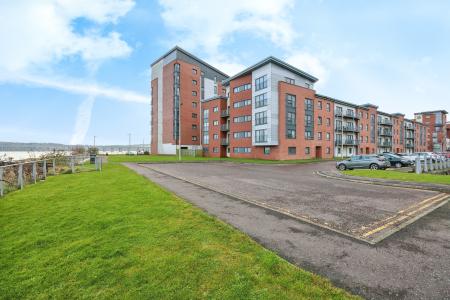 Flat South Victoria Dock Road in Dundee