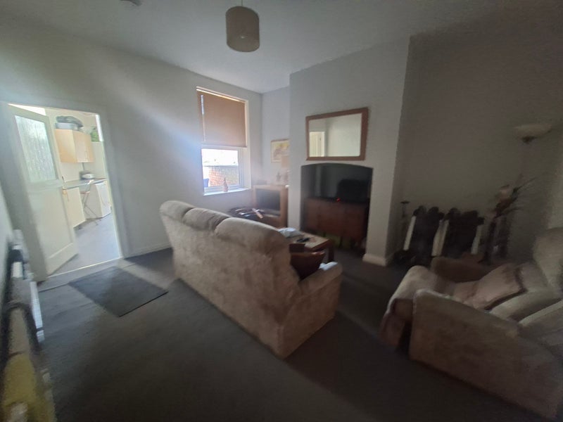 Room Carrington Road in Chorley