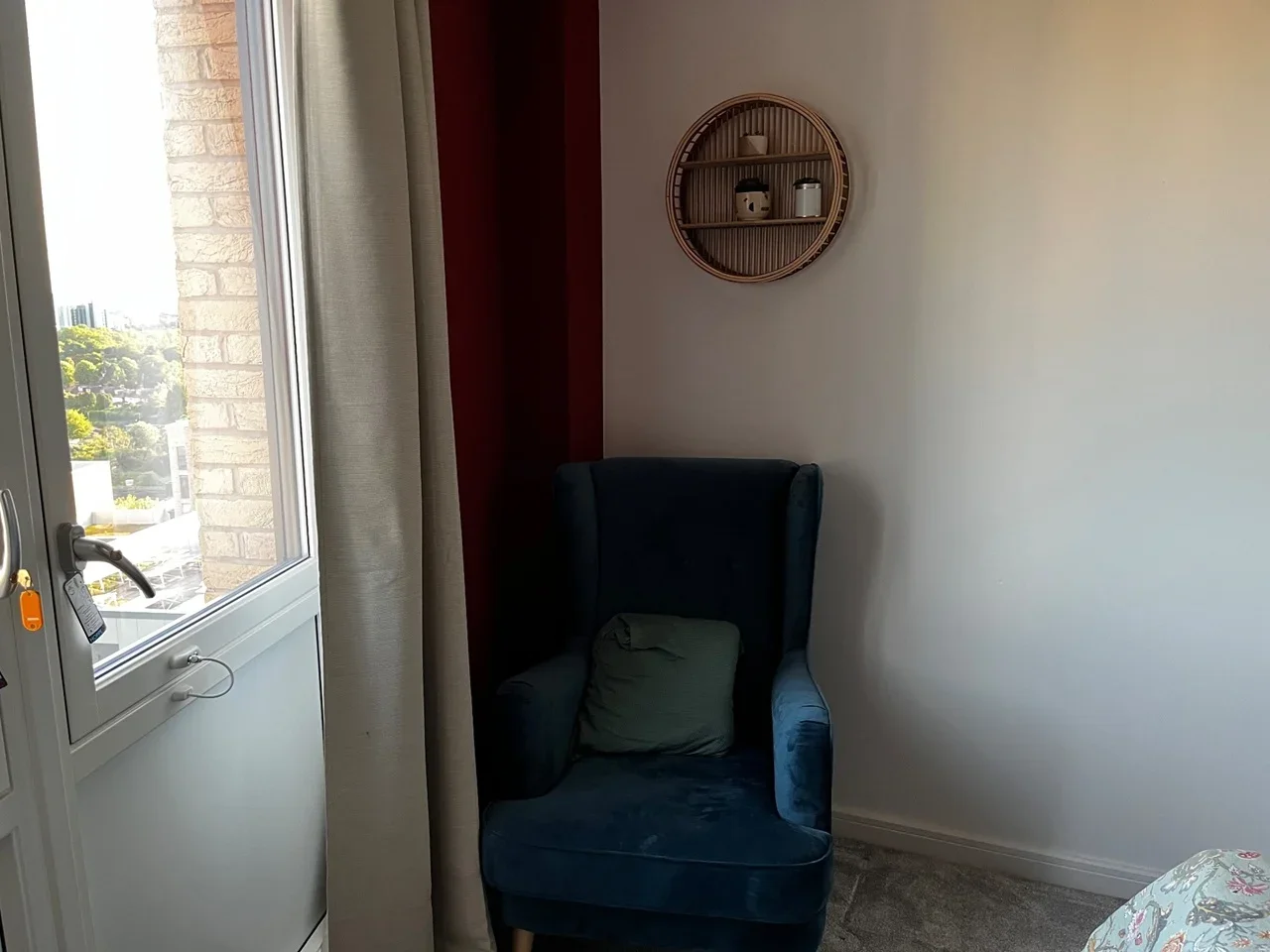 Flat Osborne Road in Greater London