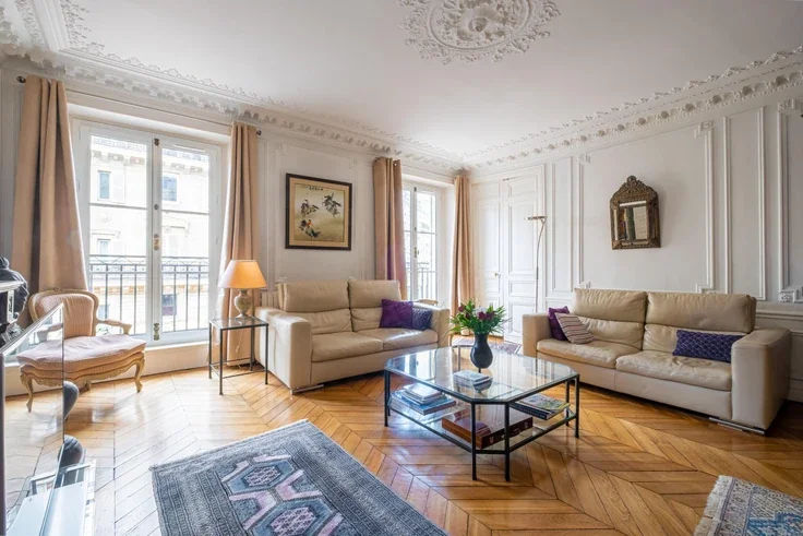 Flat Rue Ballu in Paris