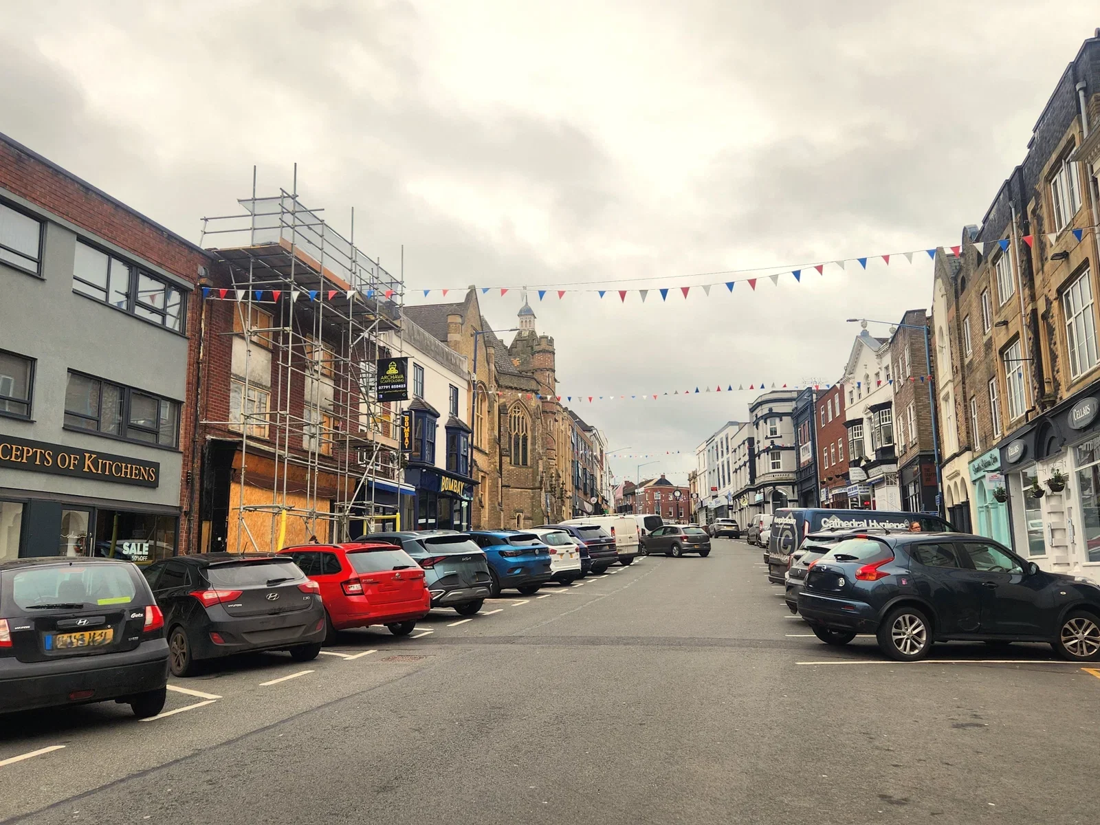 Room Lower High Street in Stourbridge