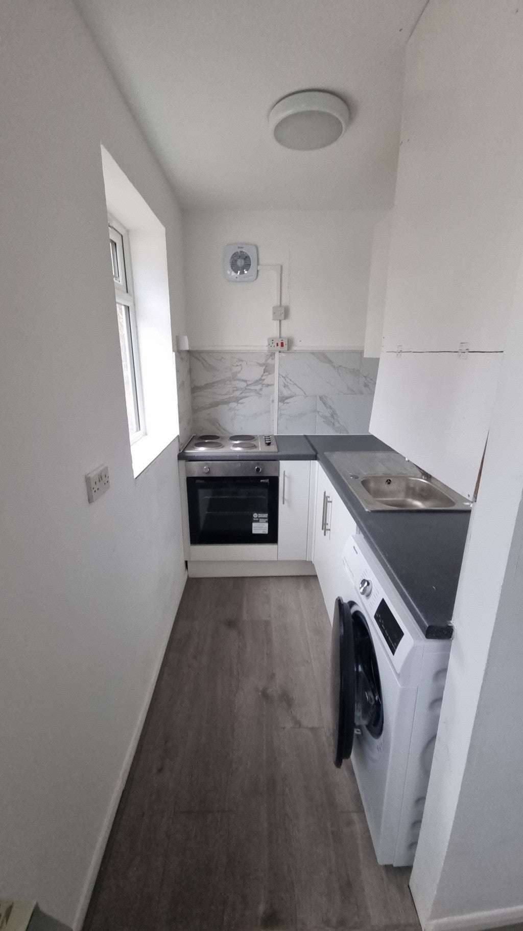 Flat Clewer Crescent in Greater London