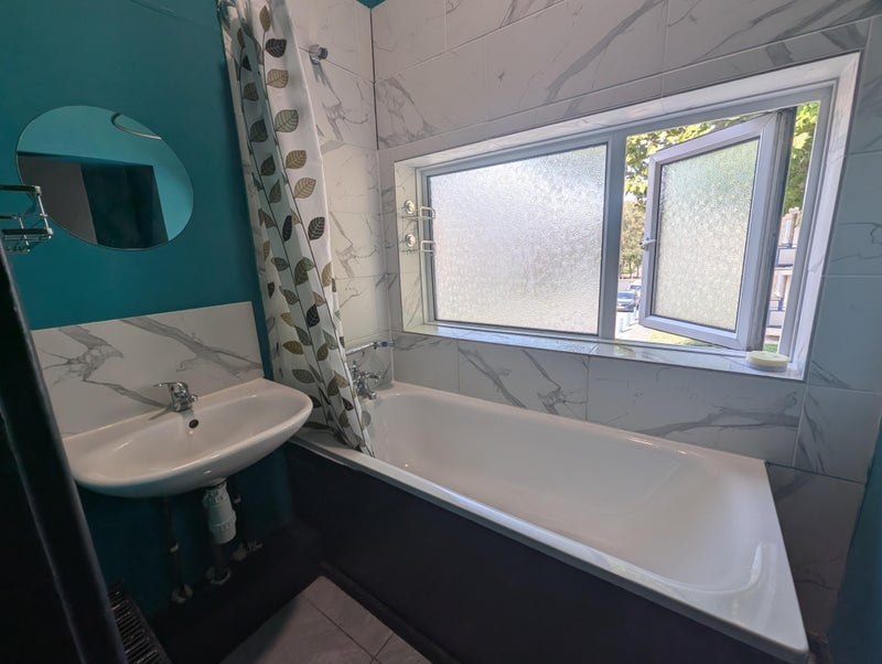 Room Denmark Hill in Greater London