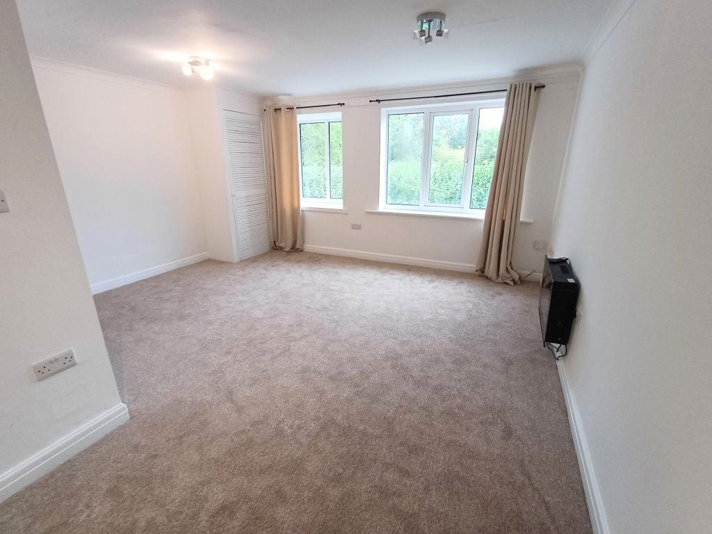 Flat Skipton Close in Hazel Grove
