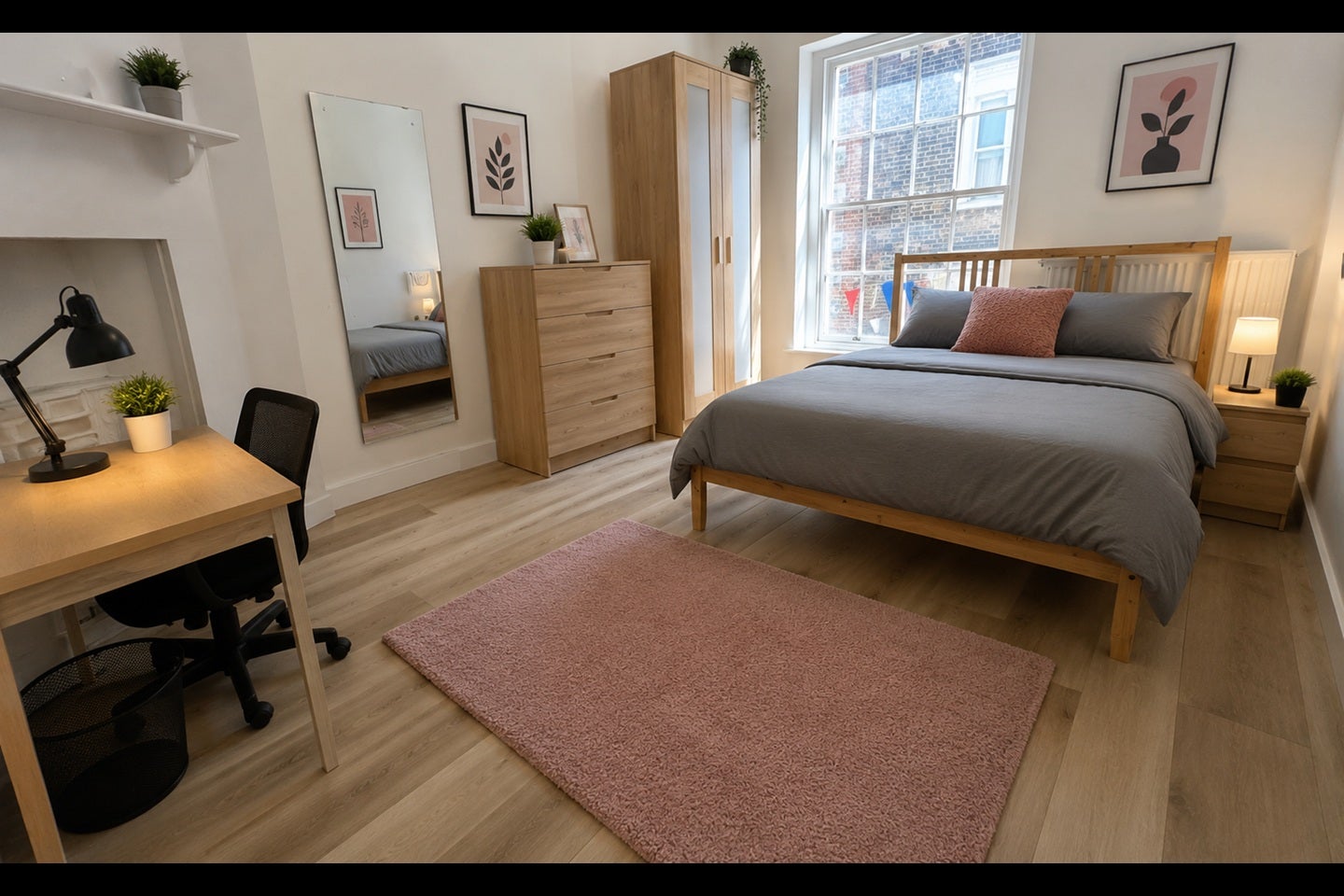 Room High Street in Gravesham