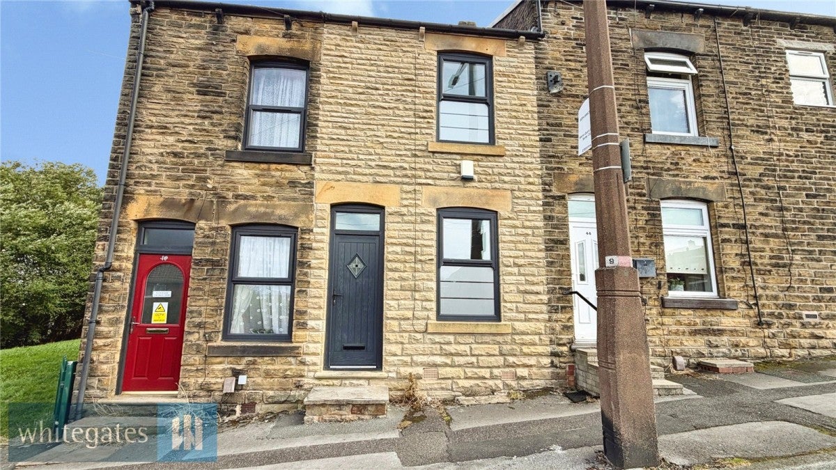House Warren Quarry Lane in Barnsley