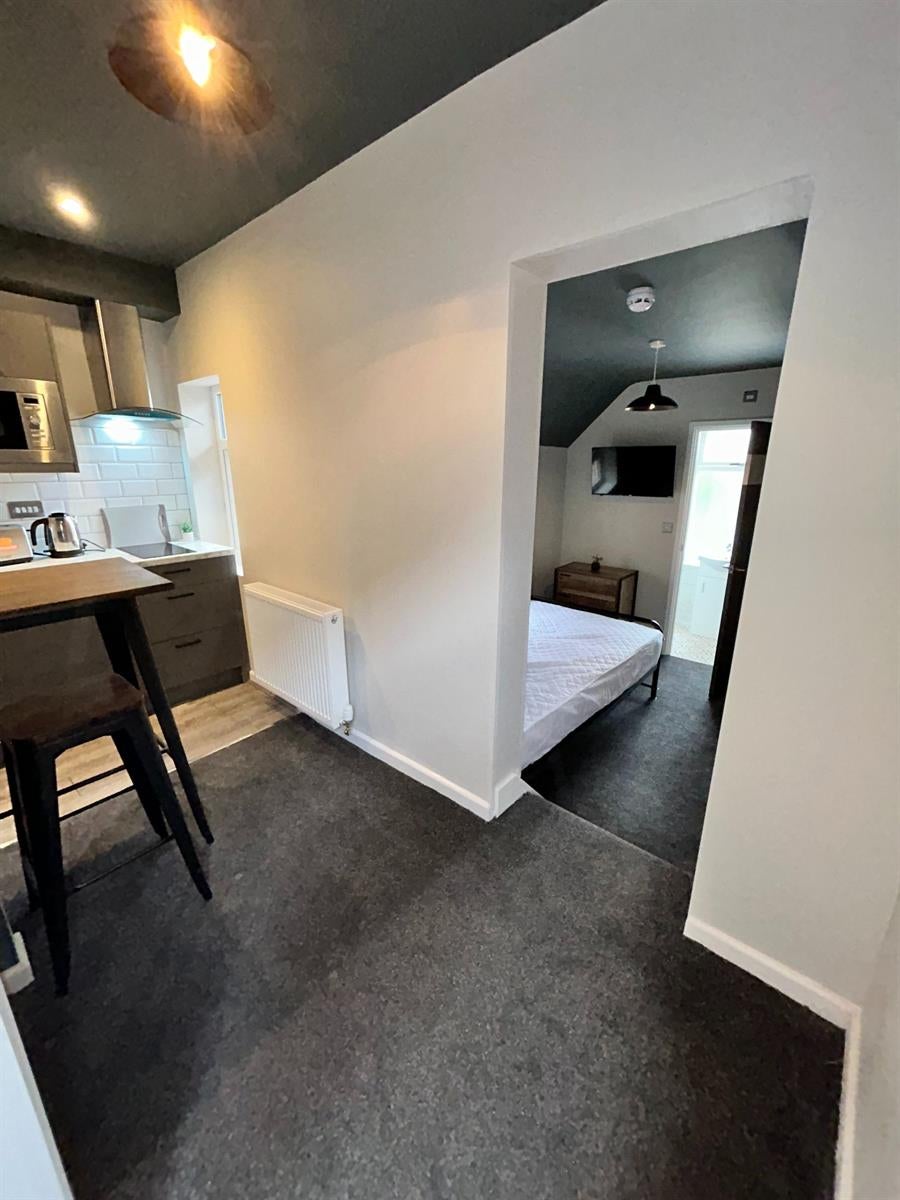 Room Vale Road in Nottingham