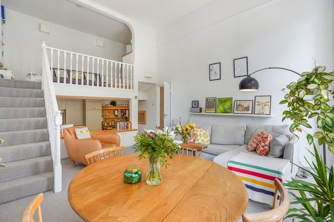 Flat Collingham Road in Greater London