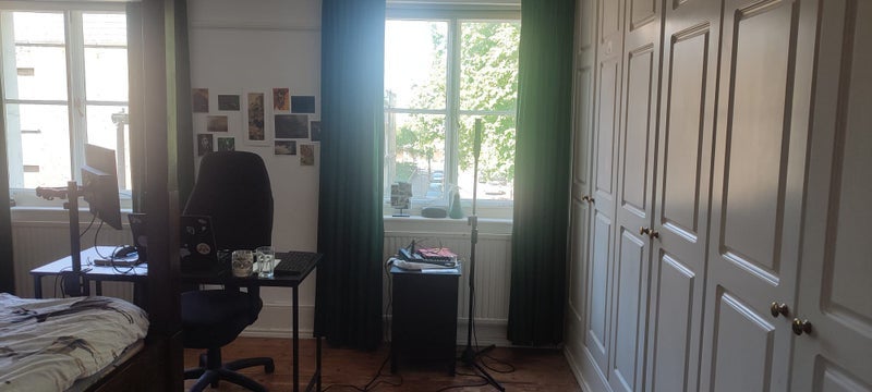 Room Bazely Street in Greater London