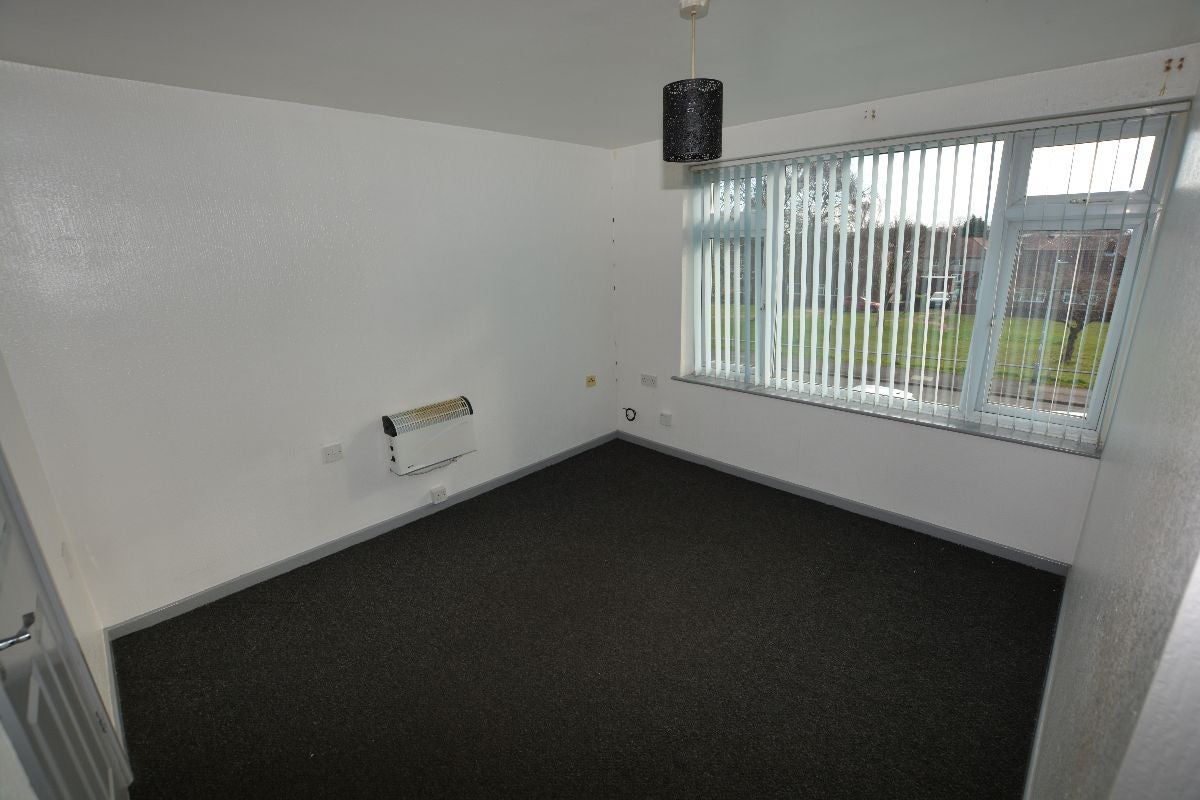 Flat Lanchester Gardens in Bassetlaw
