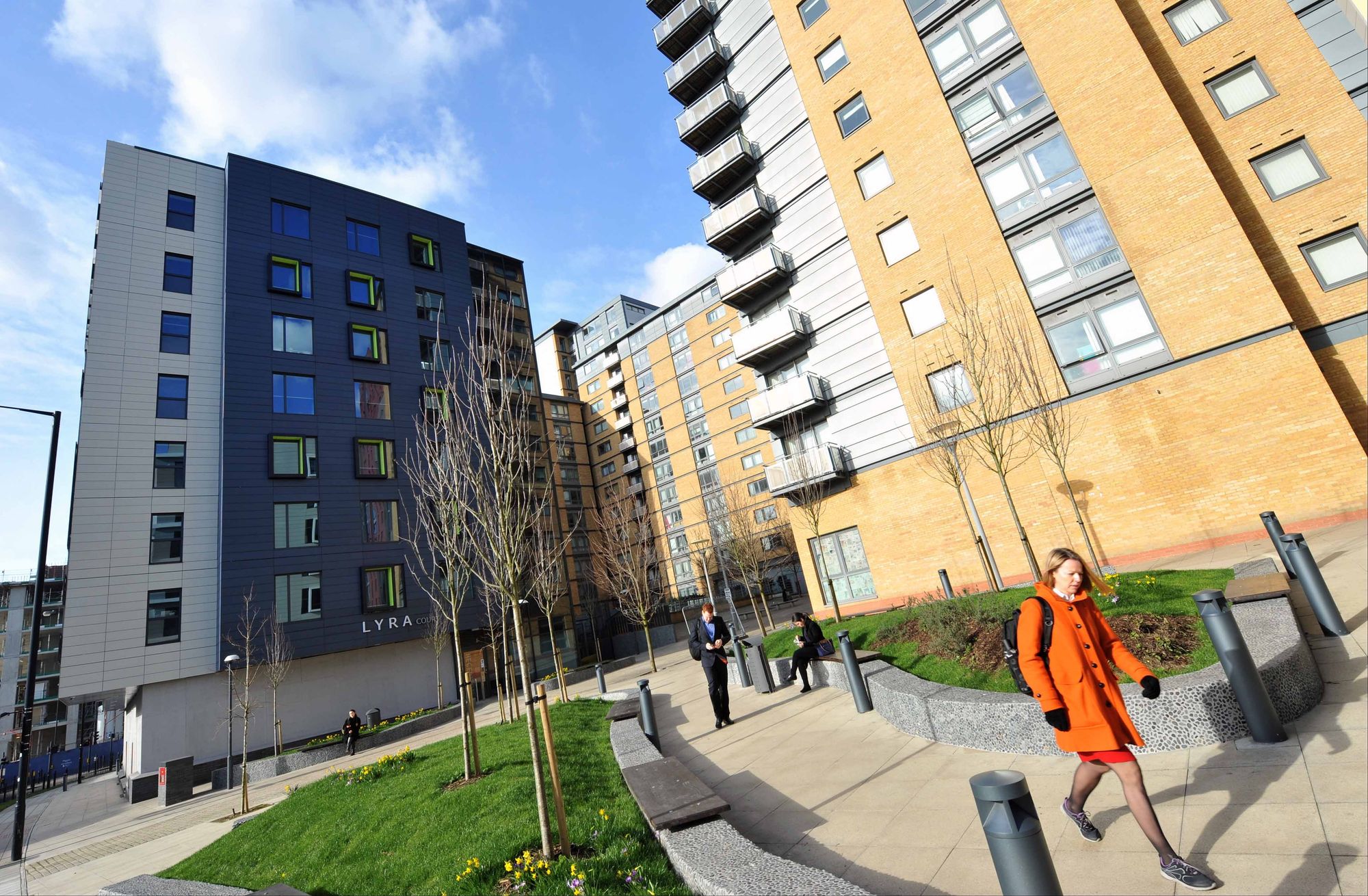 Room Portal Way in Greater London