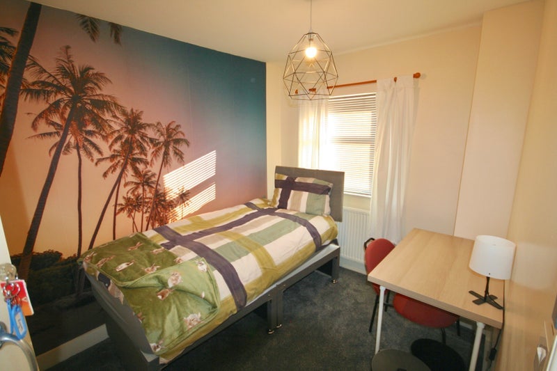 Room Commercial Road in South Kesteven