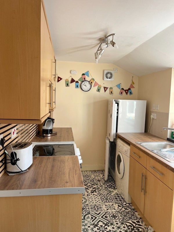 Room Commercial Road in South Kesteven