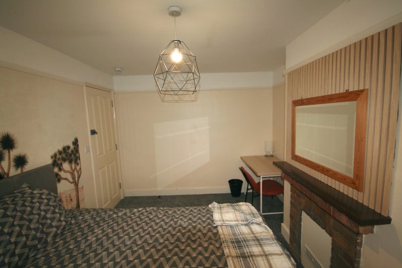 Room Commercial Road in South Kesteven