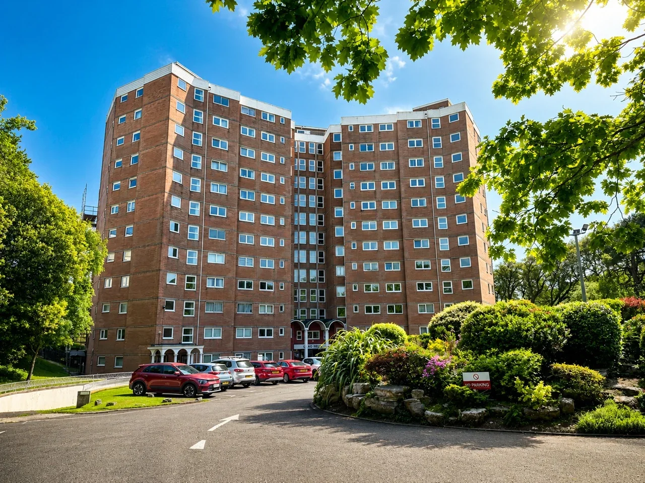 Flat Manor Road in Bournemouth
