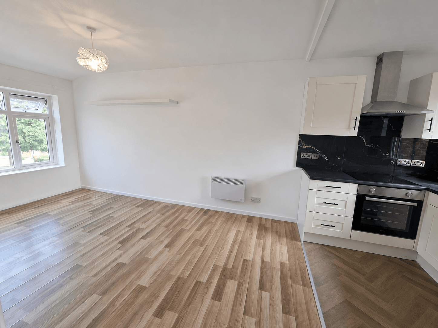 Flat Belgrave Road in Coventry
