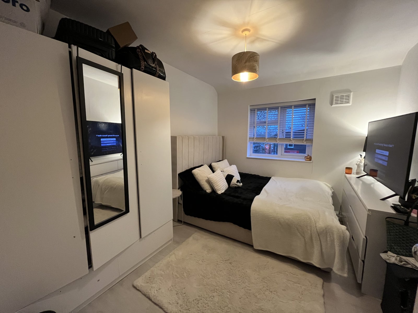 Flat Belgrave Road in Coventry