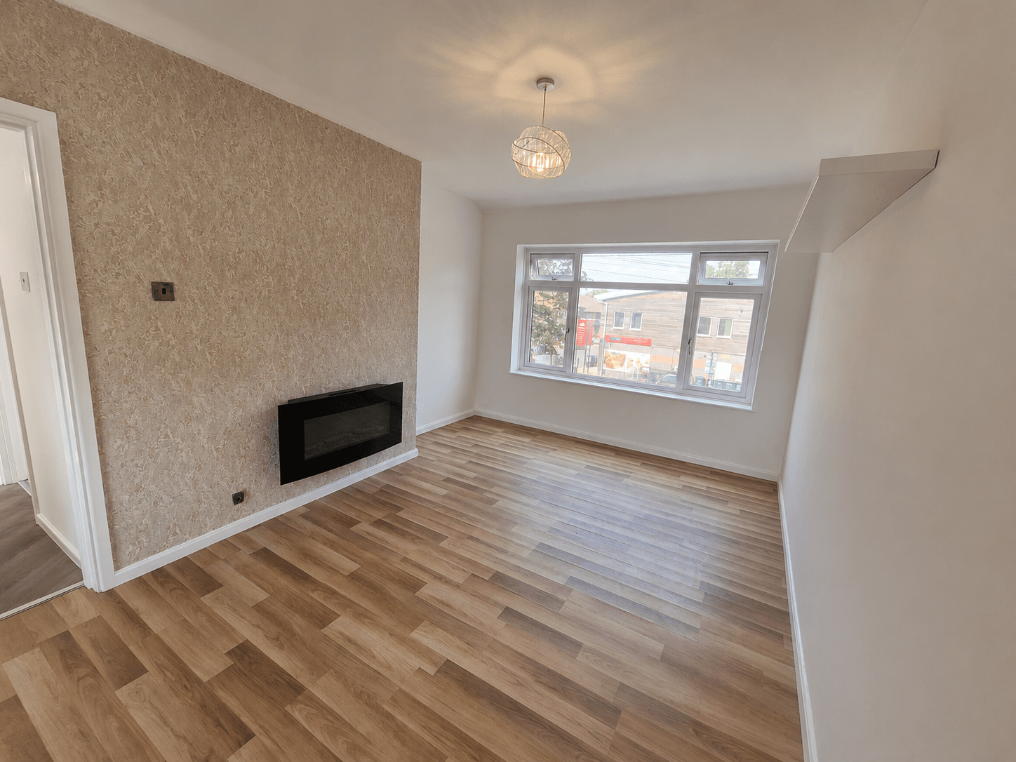 Flat Belgrave Road in Coventry