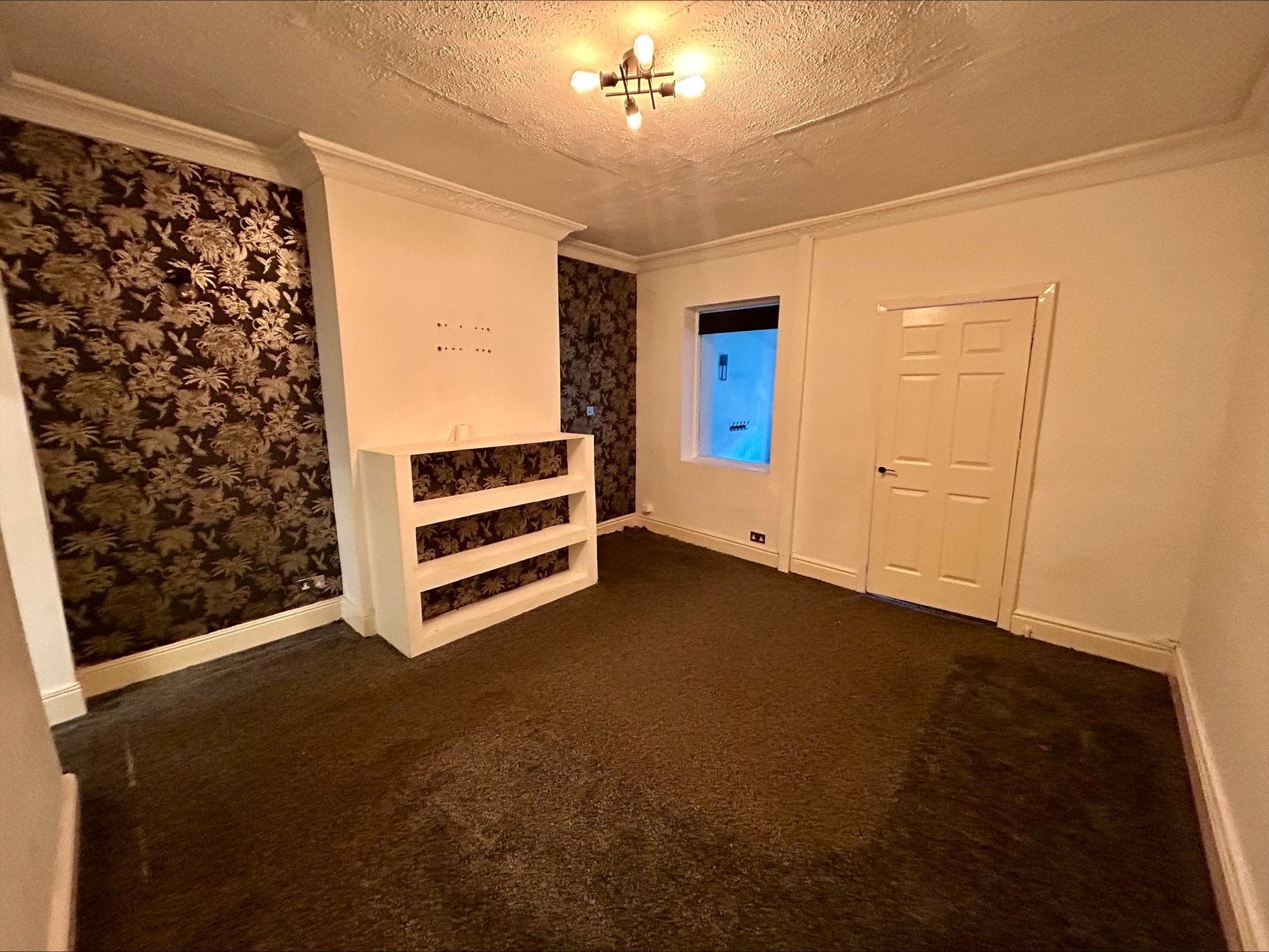 Flat Lyndhurst Road in Burnley